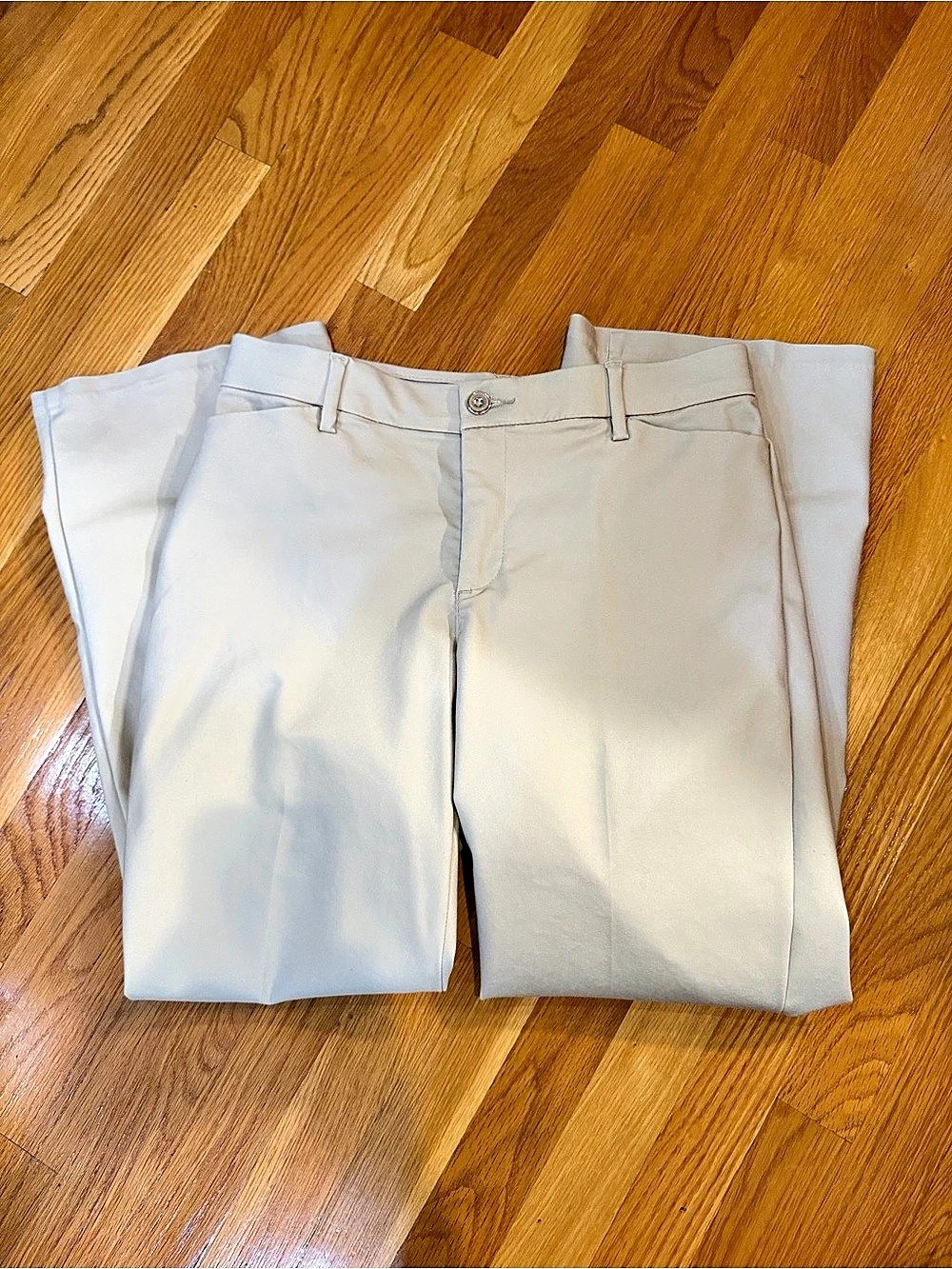 NWOT Lee Ultra Lux Comfort with Flex Motion Trouser
Tan Size 10
